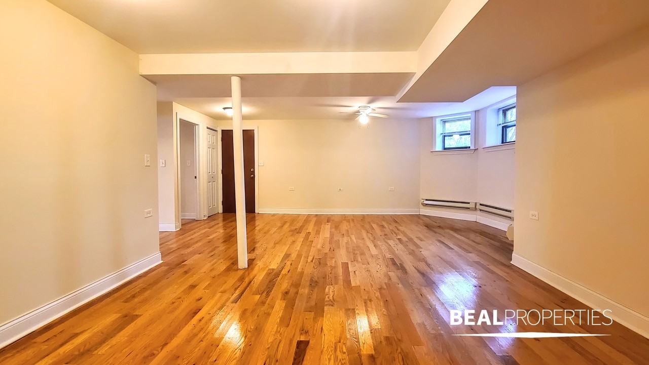 1127 W Oakdale Ave #1125GDNN - Photo 7 of 15