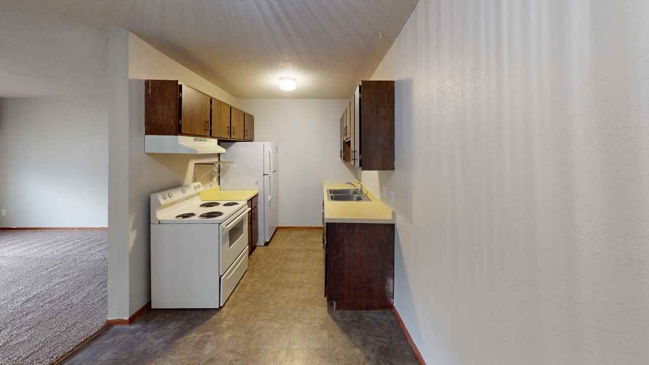 65 Hyacinth Ave W #203 - Photo 3 of 14