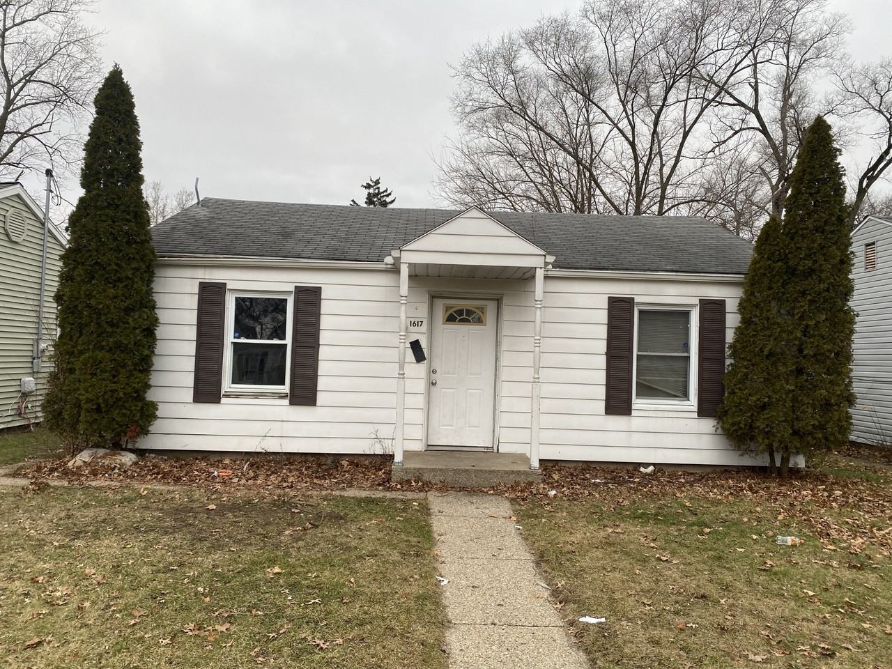 1617 N Adams St NA, South Bend, IN 46628 3 Bedroom House for 950