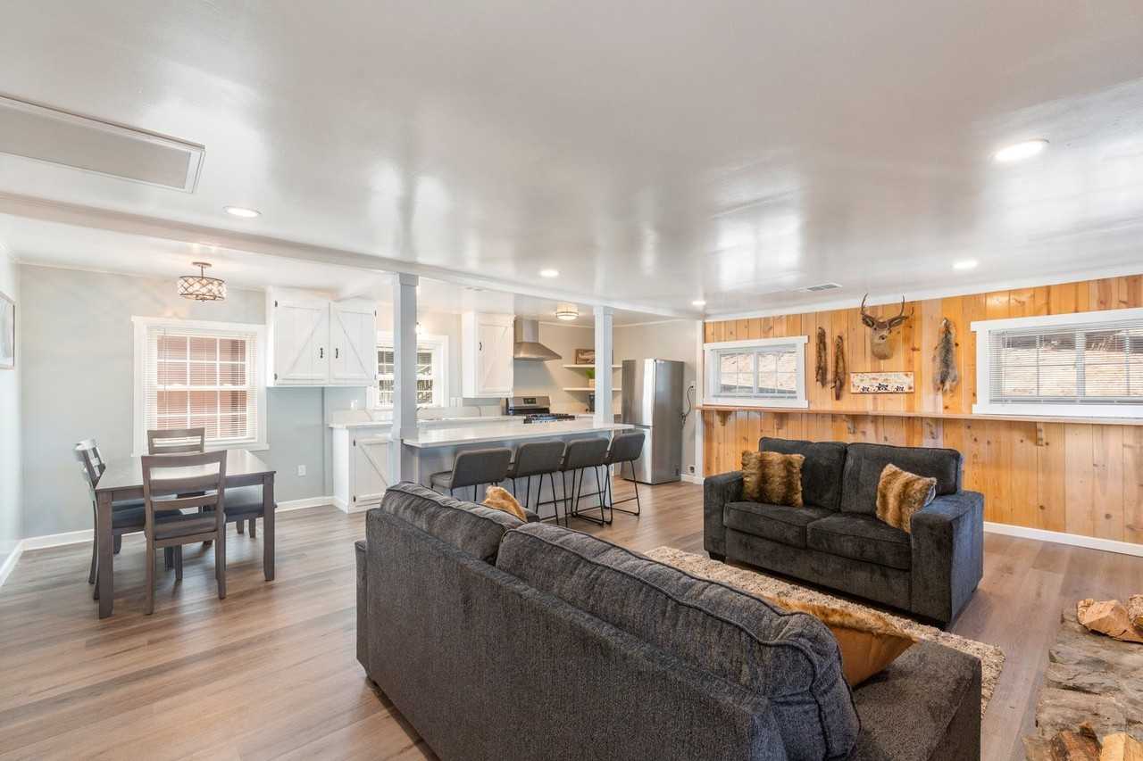 2403 Independence Ln #NA - Photo 2 of 17