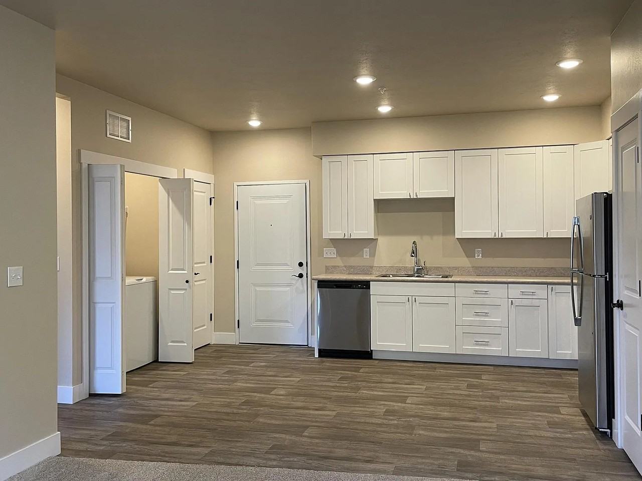 5384 Elyn Loop #305 - Photo 4 of 18