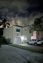 1077 Se 6th Ave #NA - Photo 1 of 1