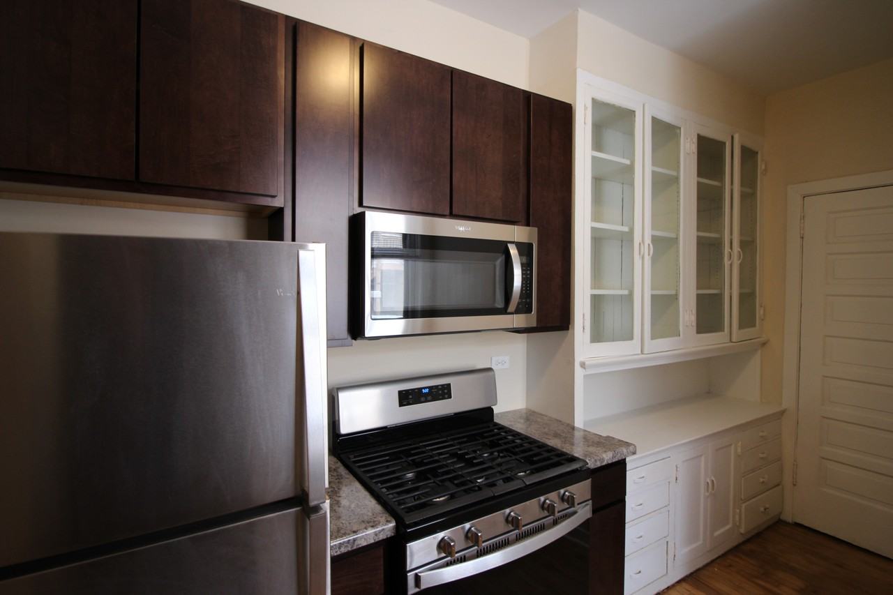 838 Sherman Ave #15 - Photo 5 of 16