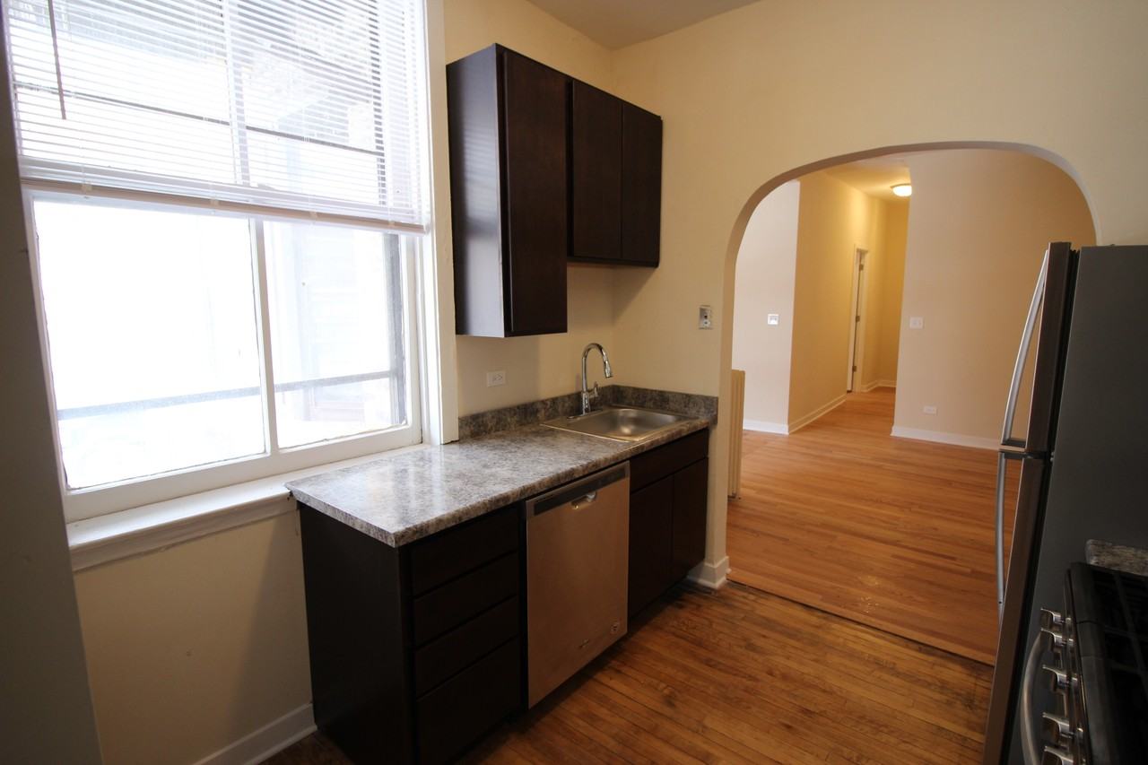 838 Sherman Ave #15 - Photo 7 of 16