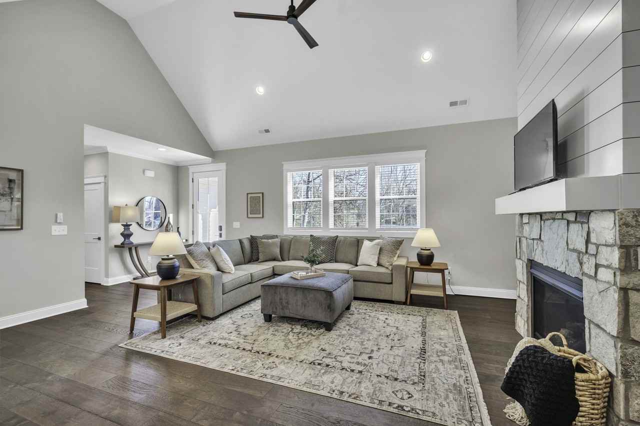 Furnished Houses for Rent In Greenville, SC Rental Homes with Couches