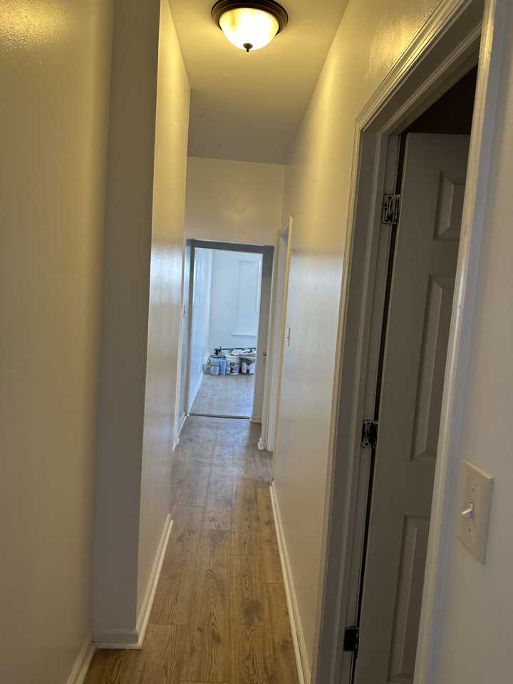 1735 W 2nd St #2 - Photo 2 of 9