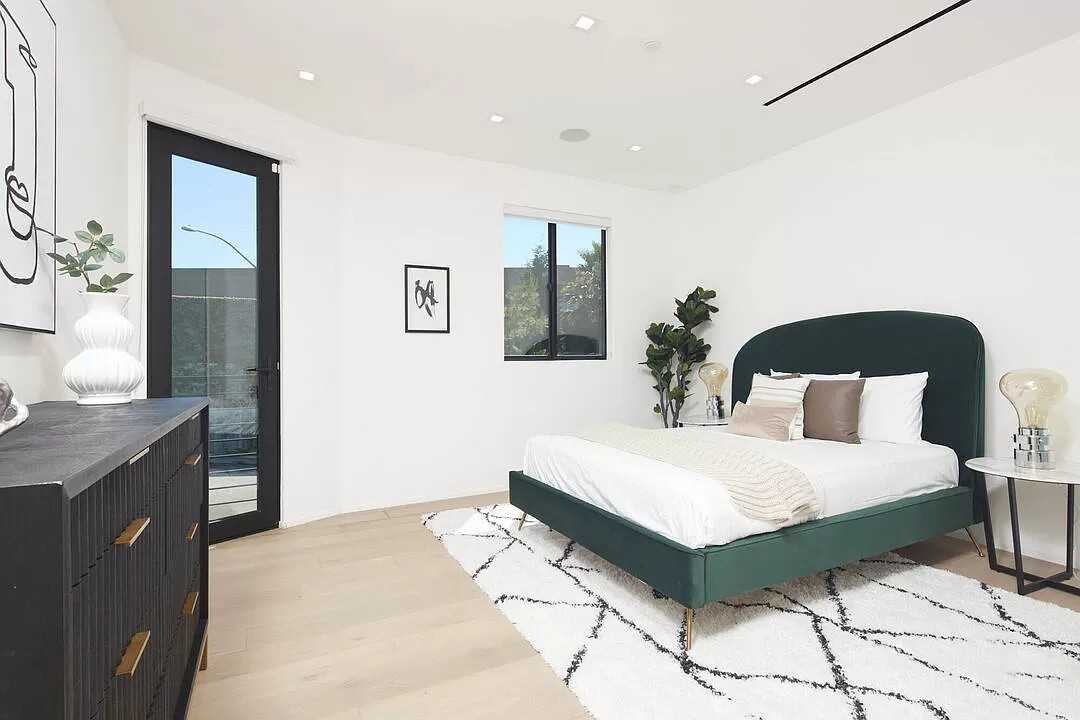 4338 Huntley Ave #NA - Photo 3 of 50