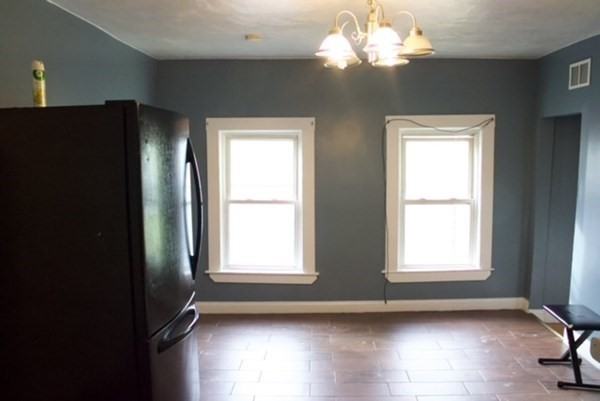 25 Pierce St #3 - Photo 3 of 10