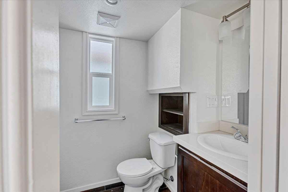 971 W Main St #40 - Photo 4 of 8