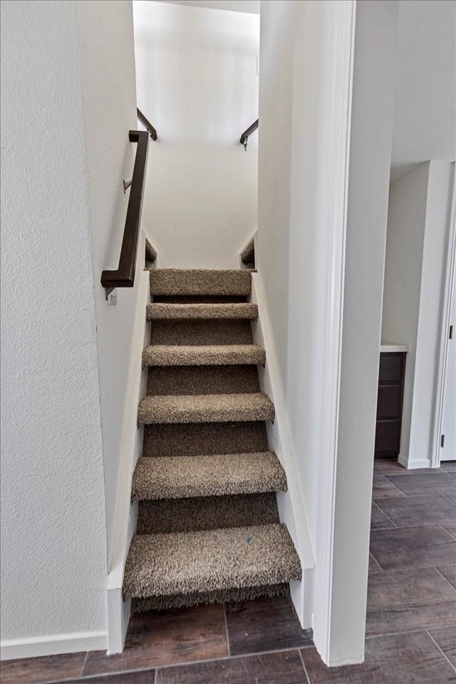 971 W Main St #40 - Photo 6 of 8