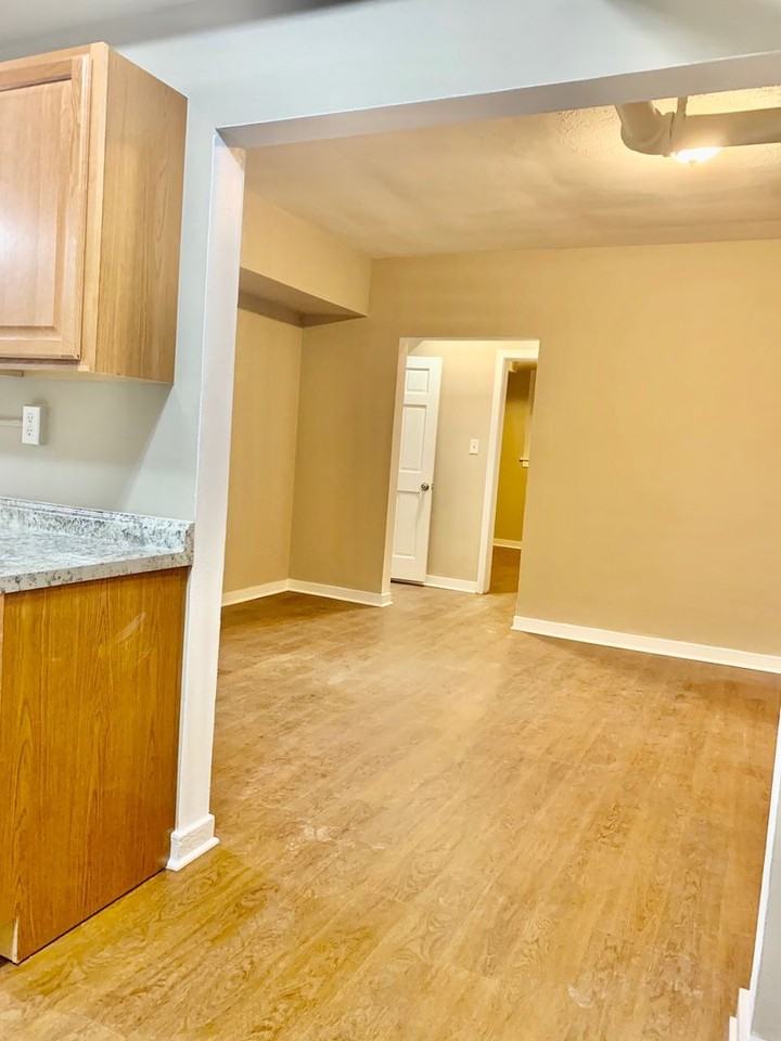 1804 W Genesee St #4F