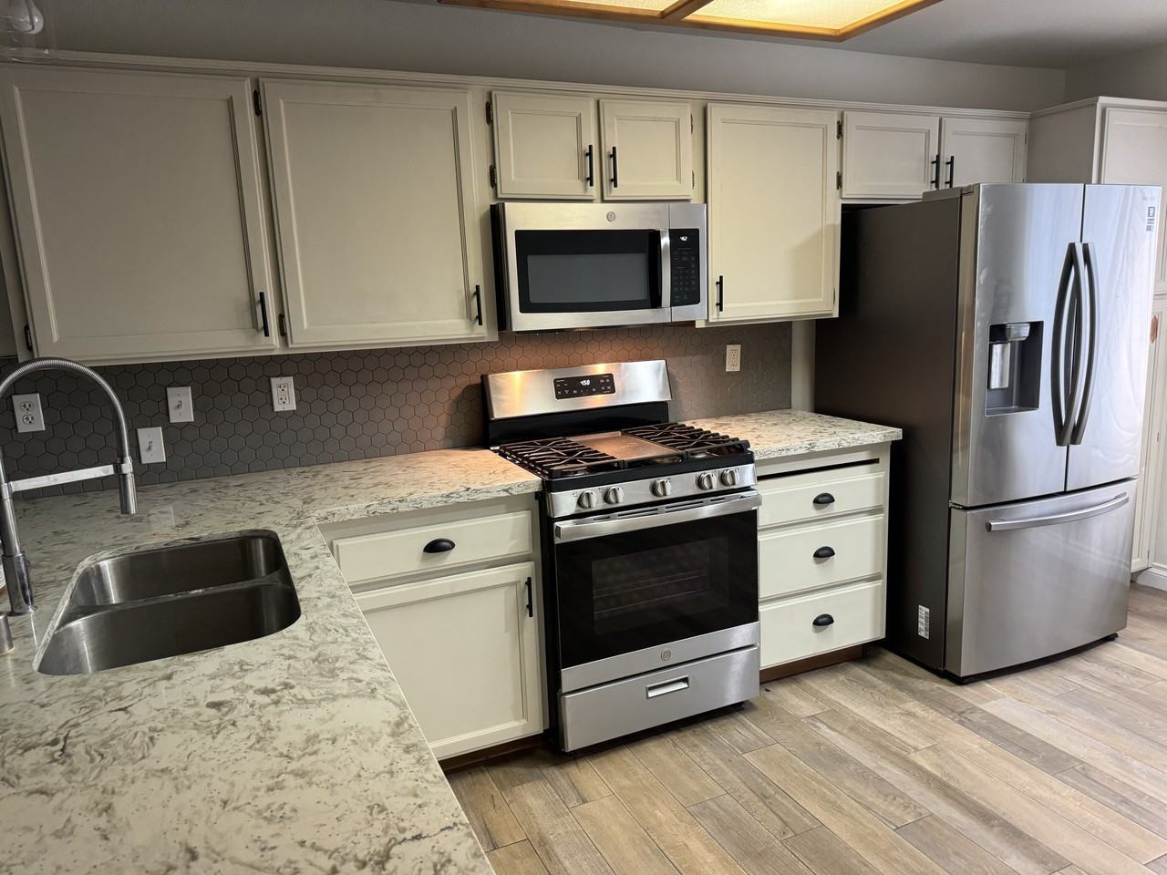 1620 W Westfield Ave #NA - Photo 2 of 10