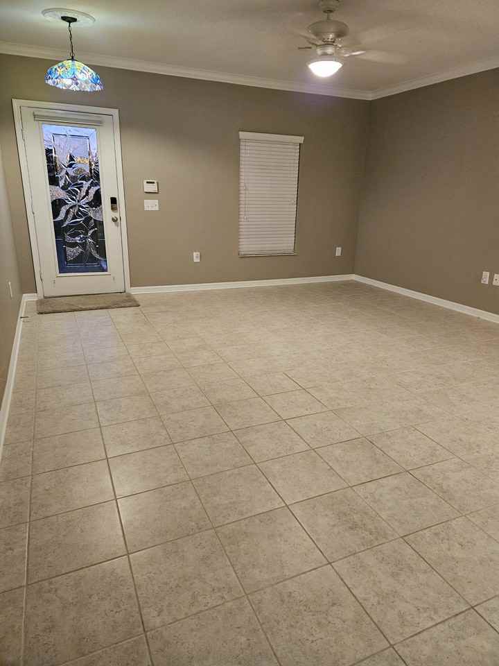 15900 Stable Run Dr - Photo 5 of 9