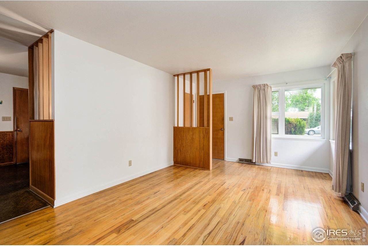 1033 Briarwood Rd #NA - Photo 3 of 14