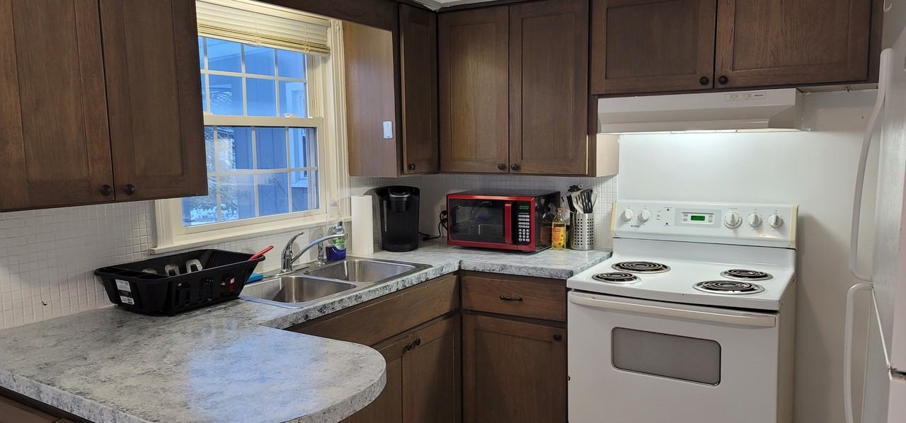 1727 Sunnyside Dr #1 - Photo 5 of 14