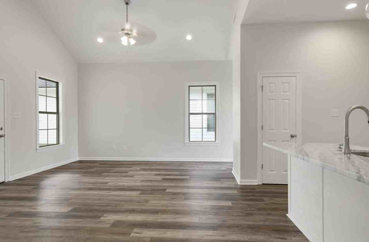 105 Santa Marta Dr #NA - Photo 4 of 23