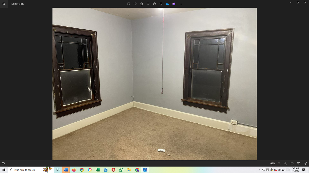 425 W 4th St #1 - Photo 4 of 10