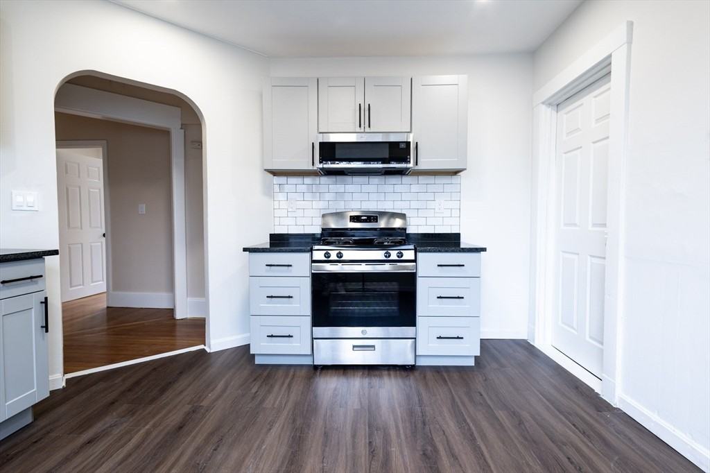 57 Rexford St #2 - Photo 2 of 20