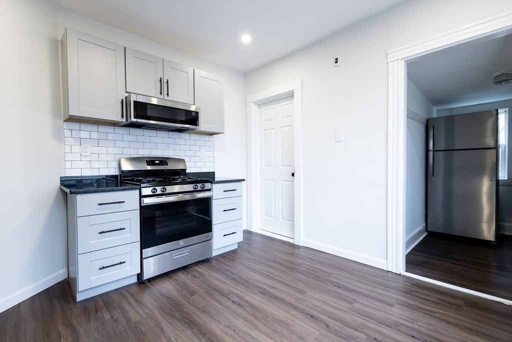 57 Rexford St #2 - Photo 3 of 20