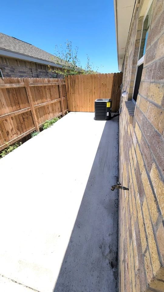 5001 N Hiawatha Dr #2 - Photo 5 of 10