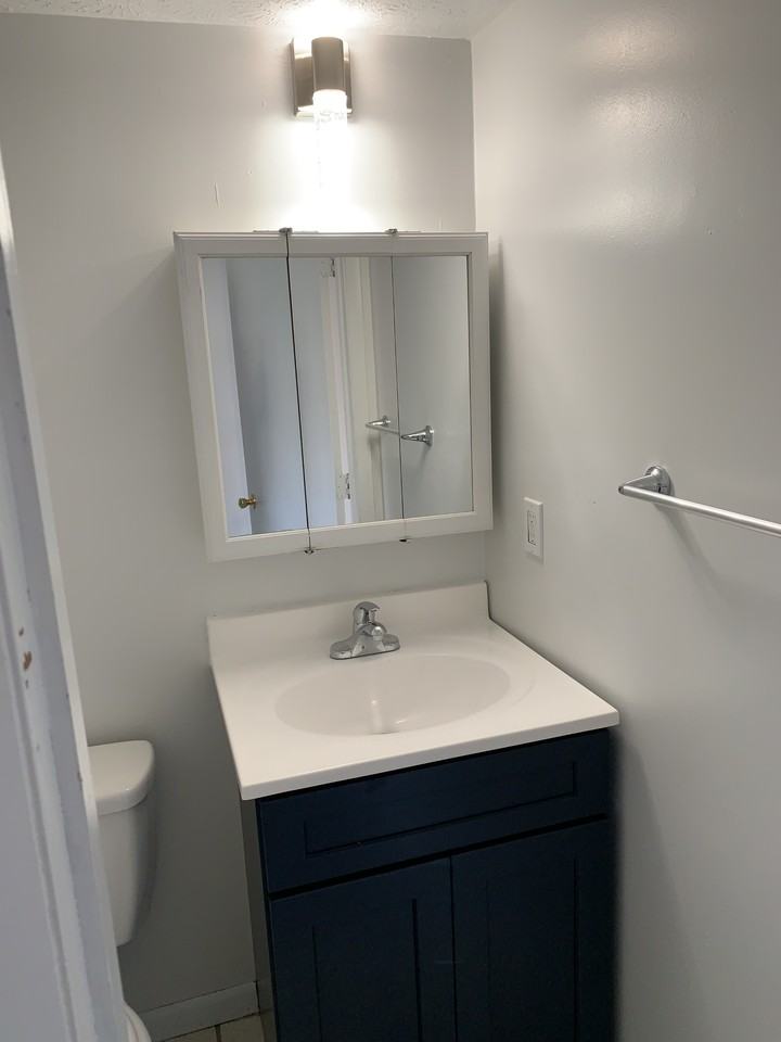 726 Ohio Pike #726G - Photo 5 of 8