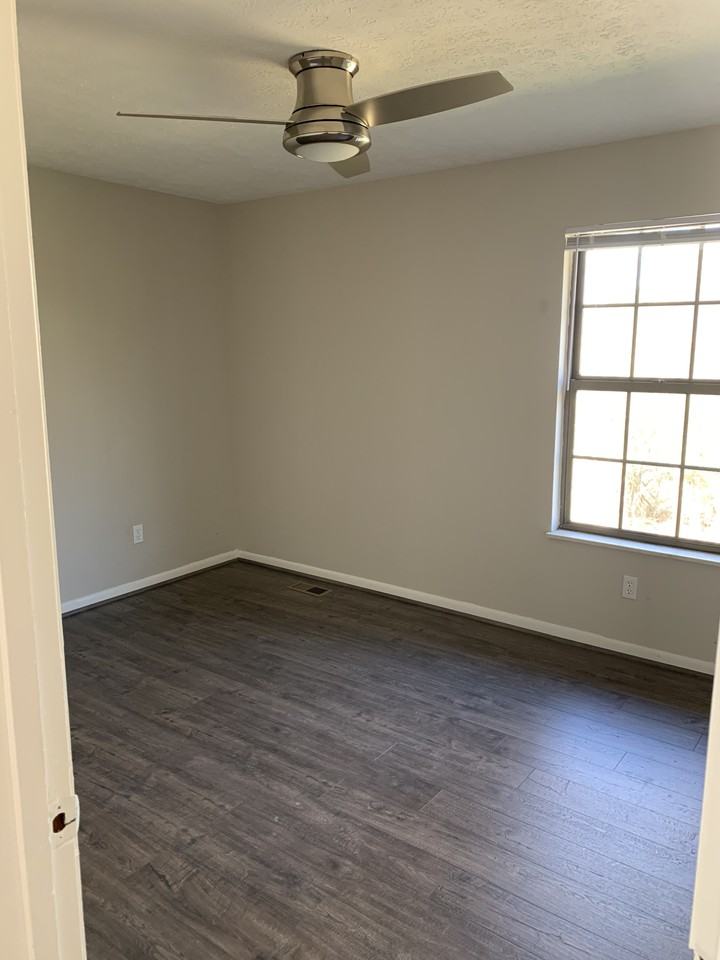 726 Ohio Pike #726G - Photo 7 of 8