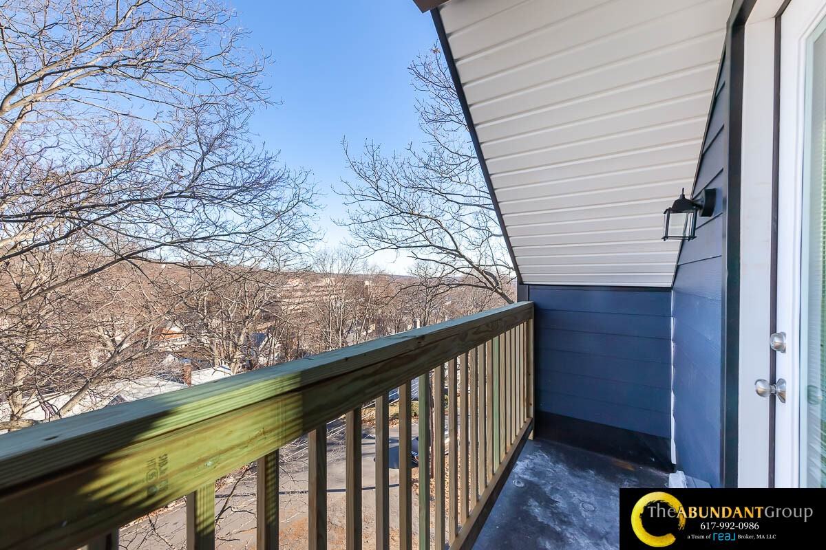 48 Caldwell Rd #1 - Photo 4 of 38