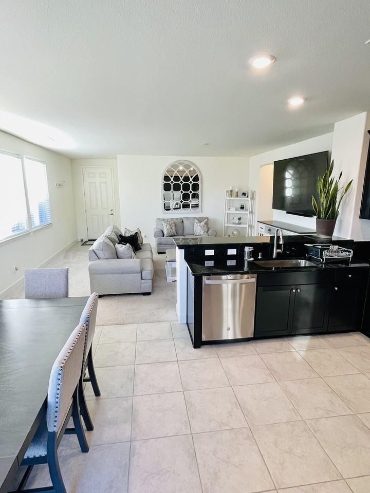 6924 White River Way #NA - Photo 4 of 12