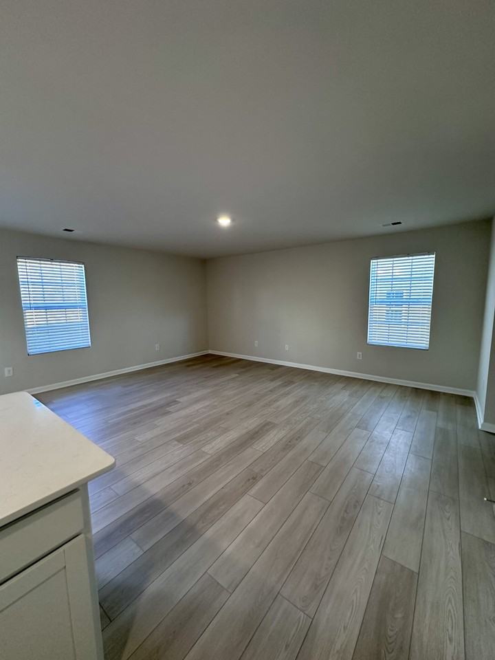 571 Wooden Duck St #NA - Photo 2 of 38