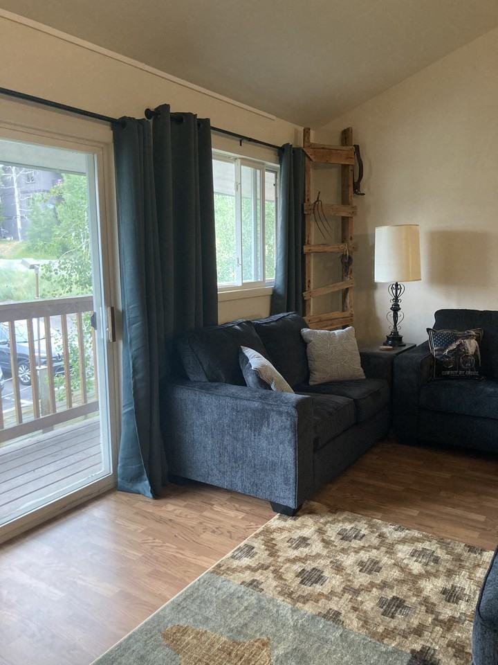 3025 Columbine Dr #6 - Photo 3 of 15