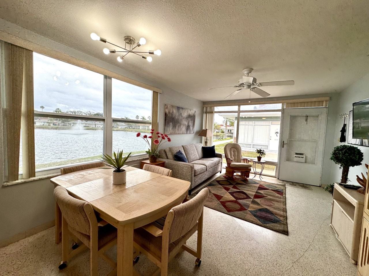 4356 Tahitian Gardens Cir #E - Photo 5 of 18