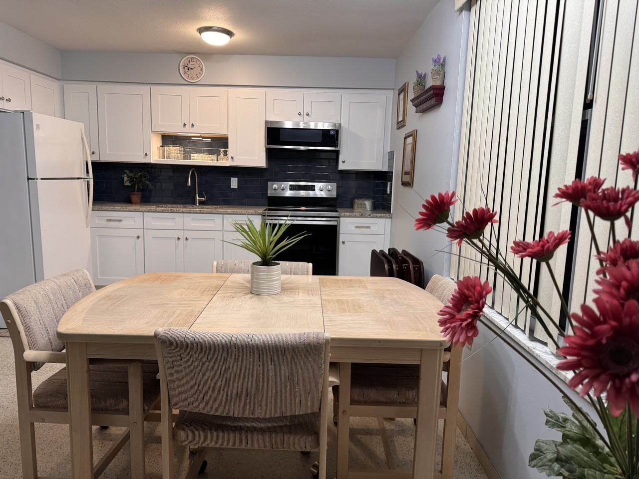 4356 Tahitian Gardens Cir #E - Photo 7 of 18