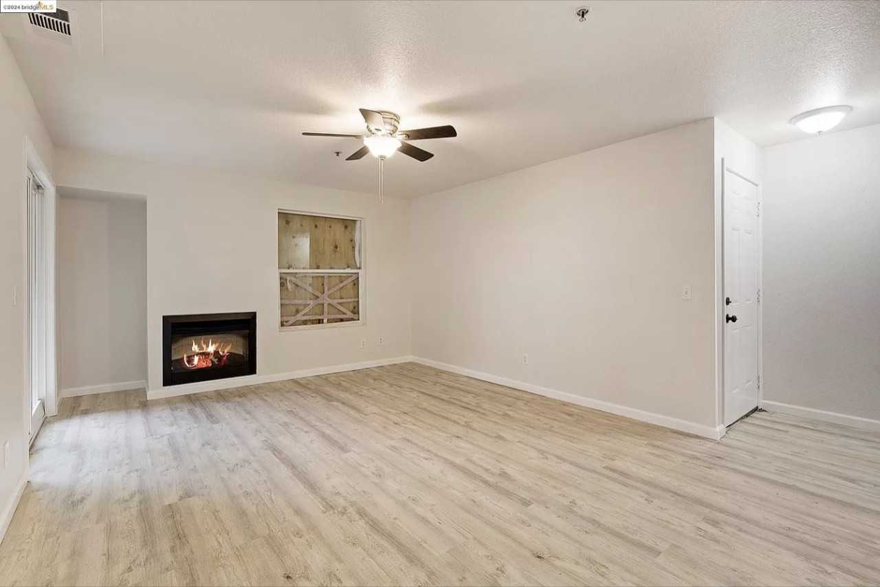 7283 Florin Mall Dr #14 - Photo 3 of 17