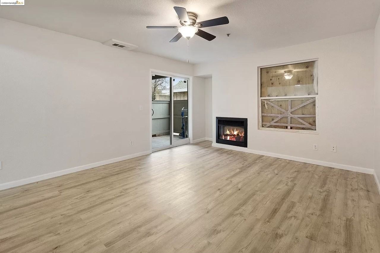 7283 Florin Mall Dr #14 - Photo 4 of 17