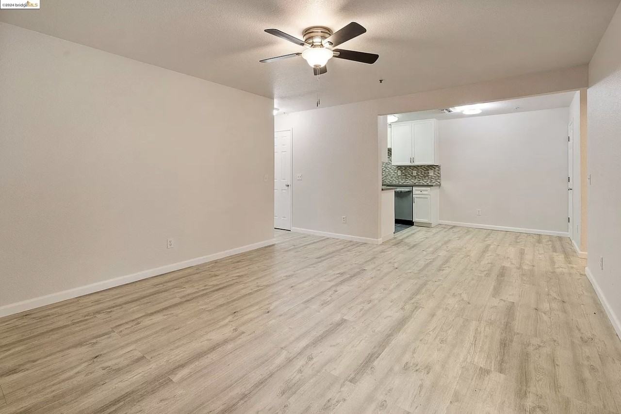 7283 Florin Mall Dr #14 - Photo 5 of 17