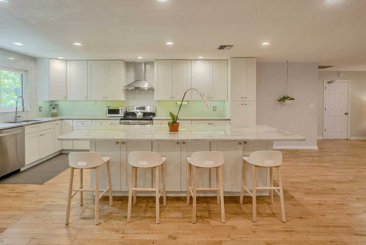 515 Appian Way Ne #NA - Photo 3 of 28