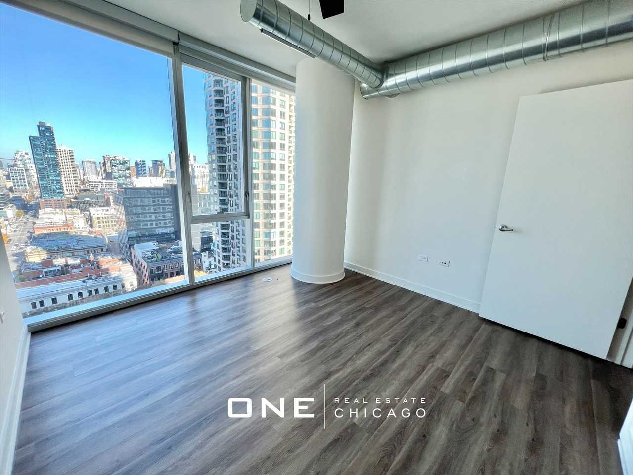 150 W Kinzie St - Photo 6 of 11