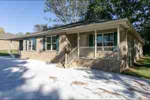 featured image of 272 Hunt St