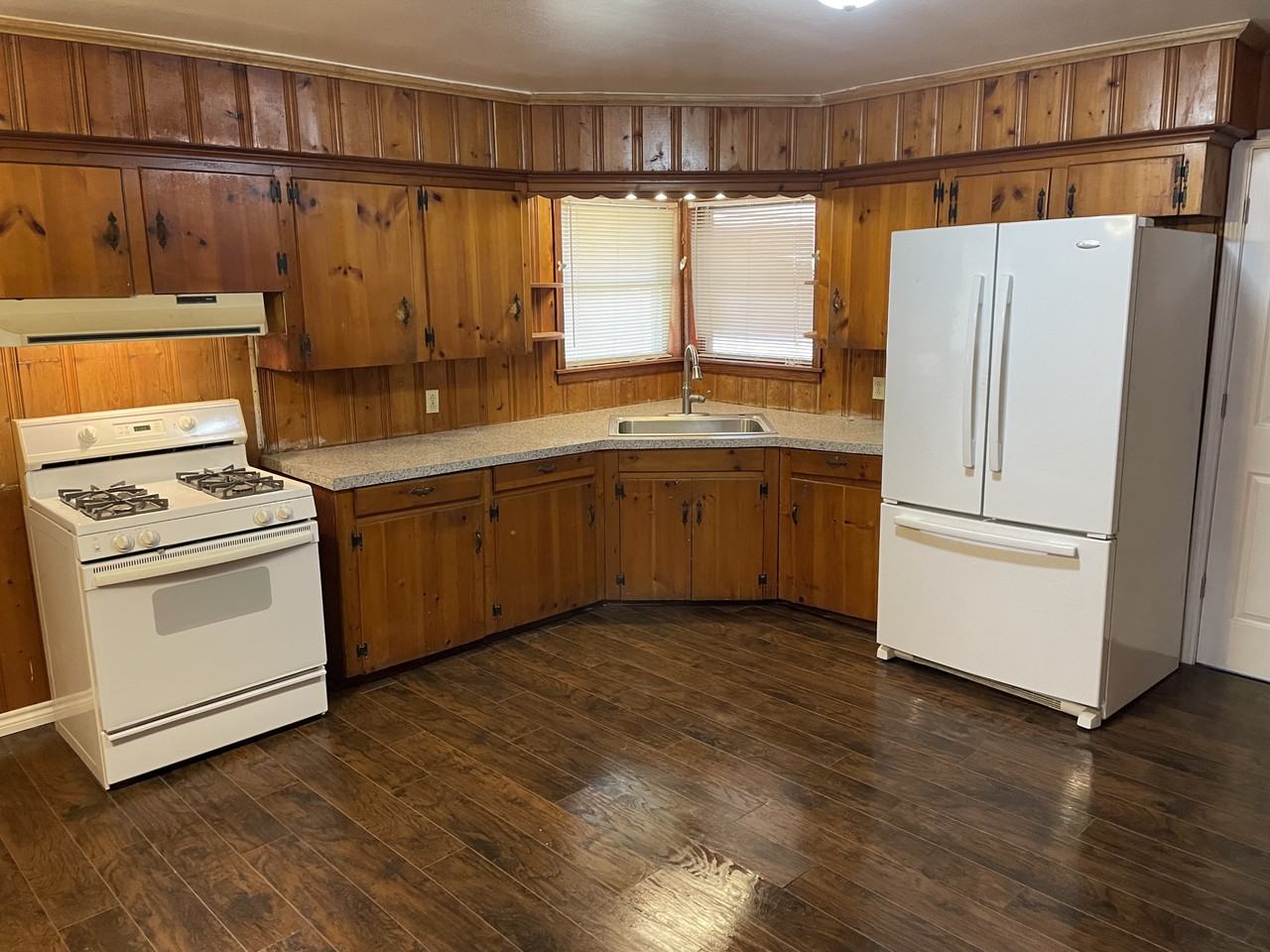 1014 Johanna Pl #NA - Photo 3 of 5