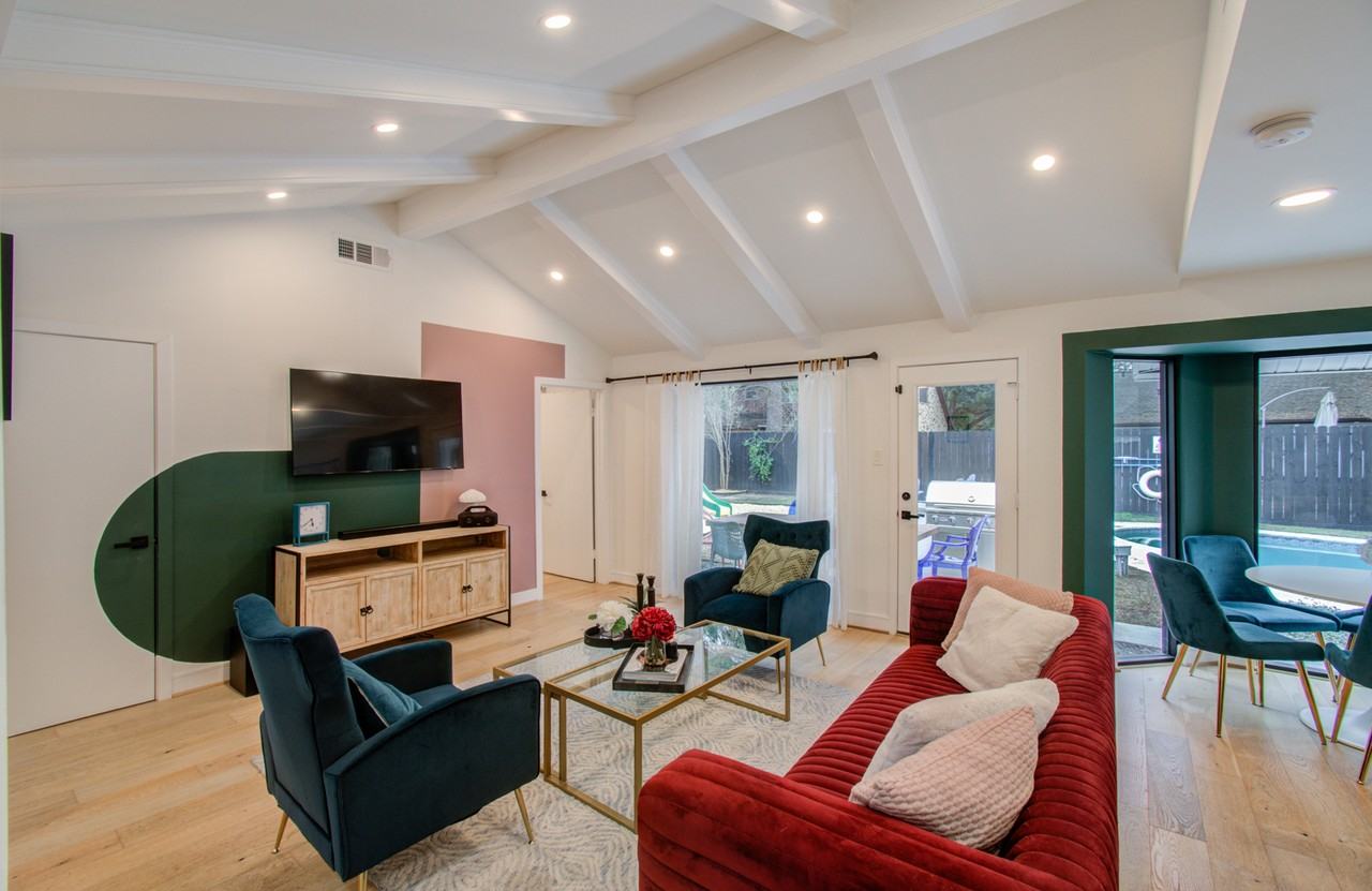 9219 Kempwood Drive #NA - Photo 6 of 46