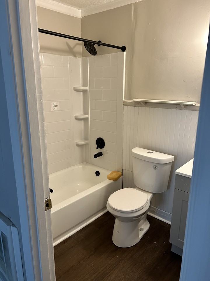 2409 Ivy St #NA - Photo 7 of 10