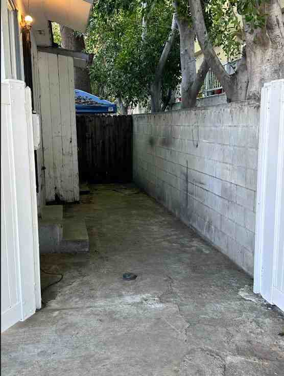 13924 Victory Blvd #NA - Photo 4 of 10