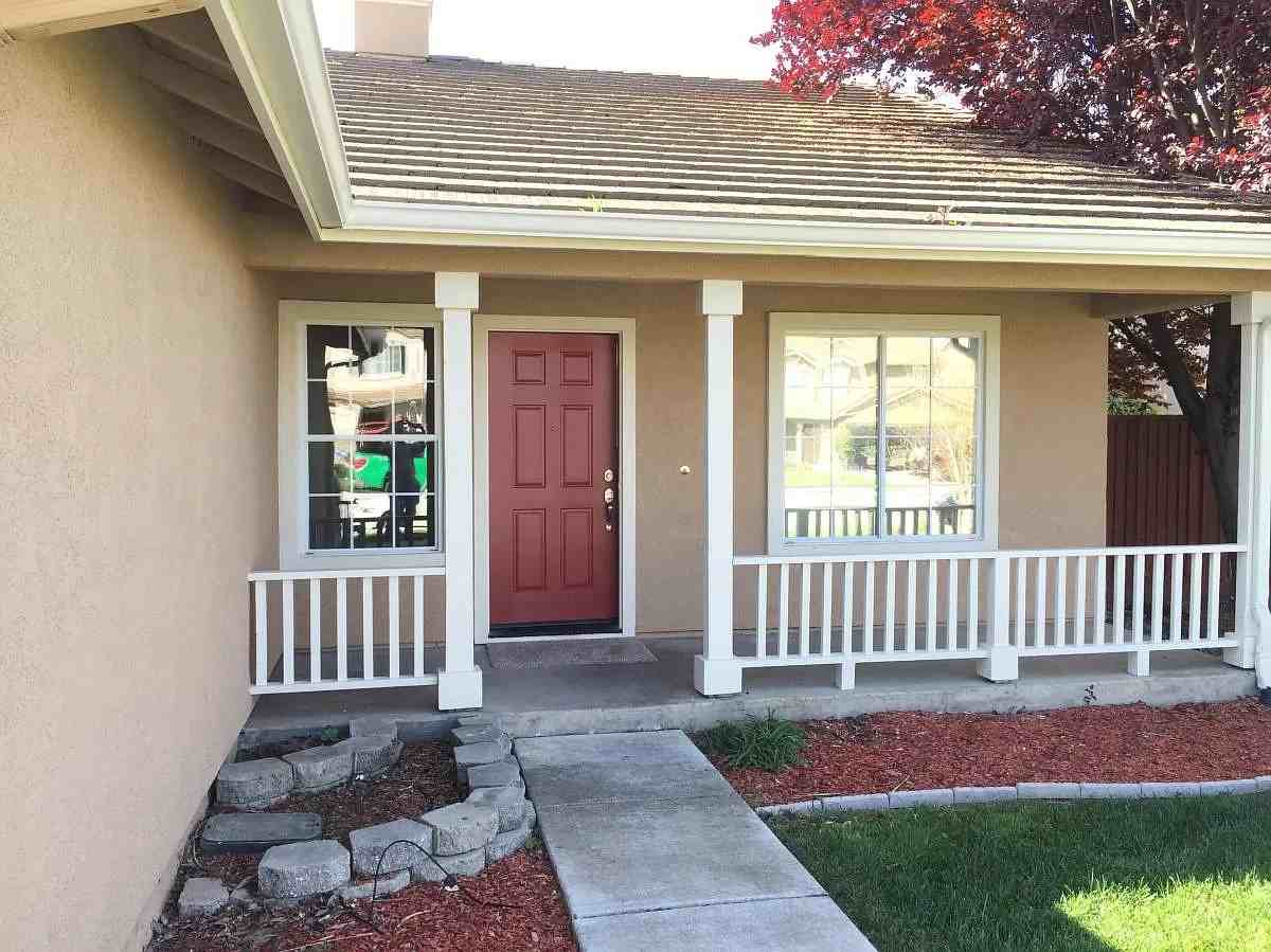 1740 Mimosa St #NA - Photo 2 of 14