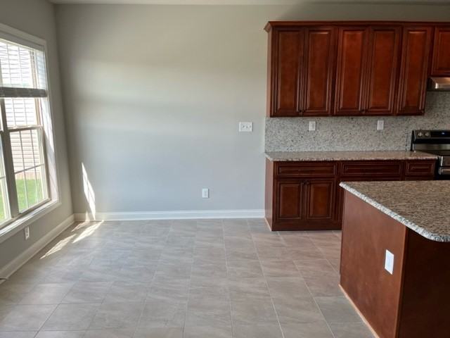 248 Blackthorn Dr #NA - Photo 6 of 18