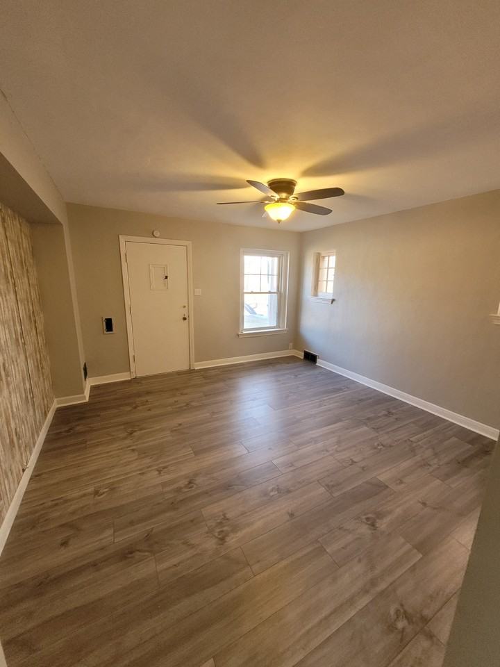 3684 Loughborough Ave - Photo 2 of 21