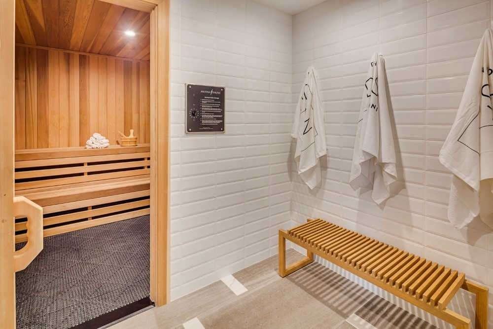 741 N Hudson Ave - Photo 7 of 13