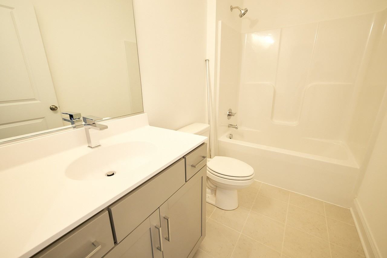 13868 Randolph Pond Ln #13868 - Photo 4 of 50