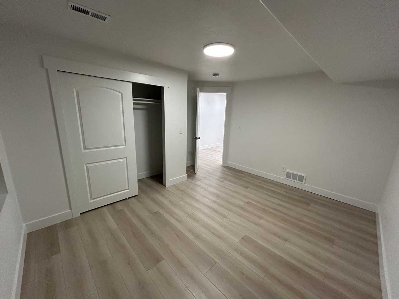 N 4040 W - Photo 6 of 18