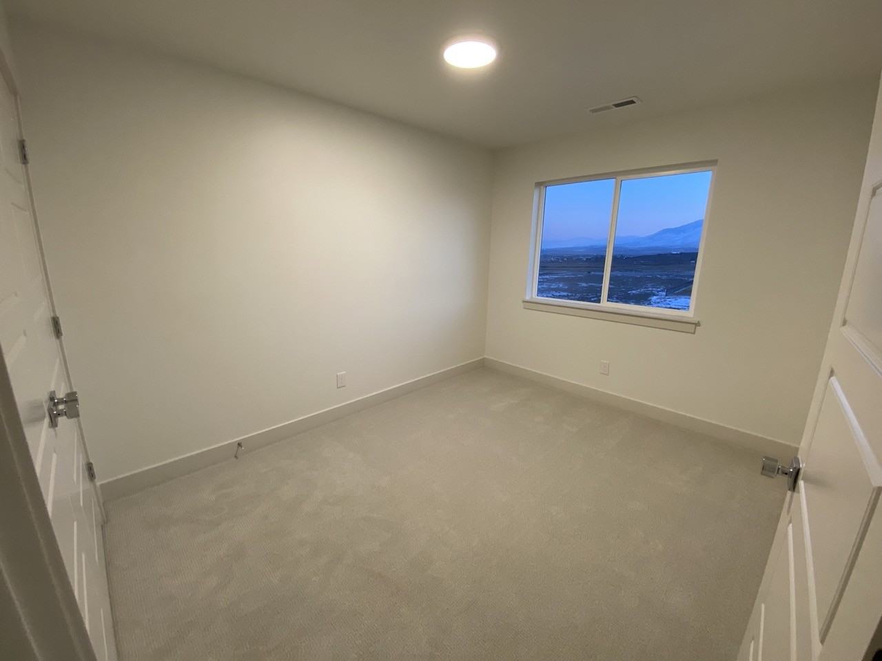 4116 W 1530 N - Photo 2 of 22