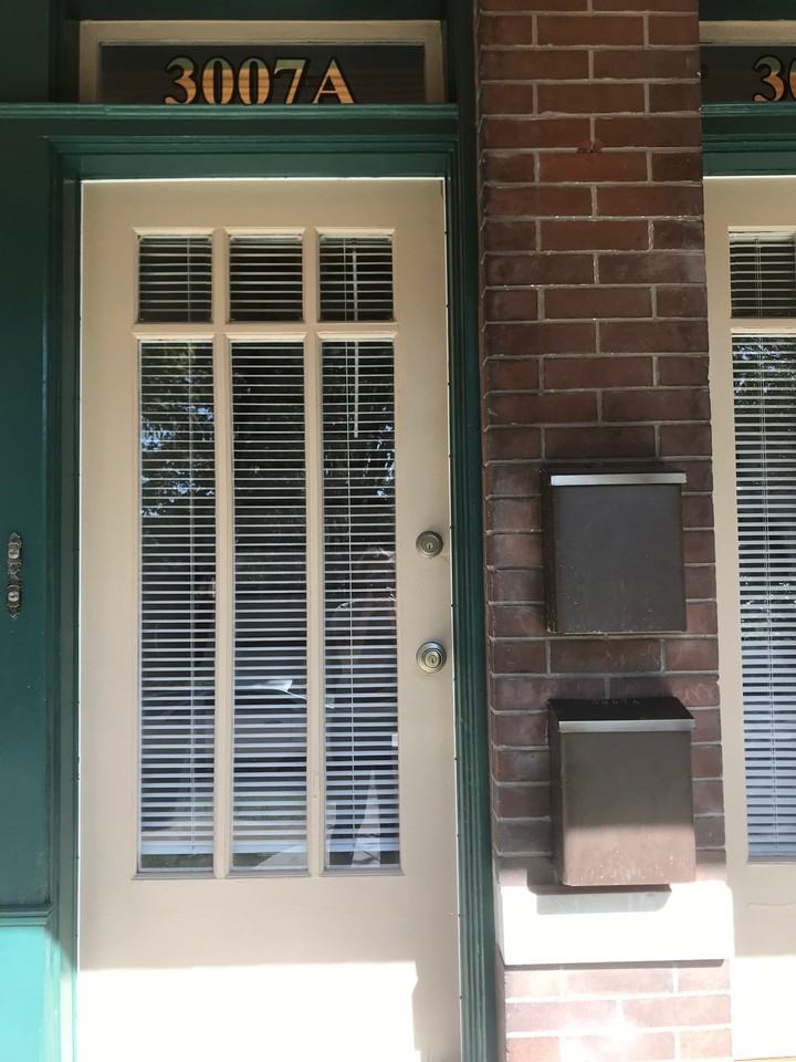 3007 Sidney St #A - Photo 3 of 30